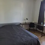 Apartment Große, Moderne, Helle Mit Essküche *