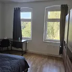 Große, Moderne, Helle Mit Essküche Apartment