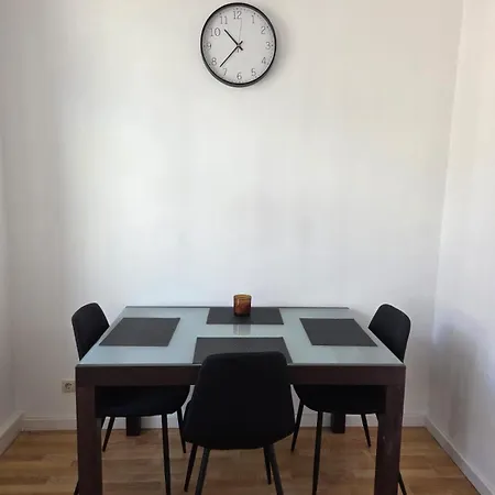 Grosse, Moderne, Helle Mit Esskueche All-in Lte *