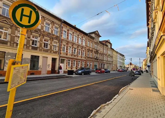 Grosse, Moderne, Helle Mit Esskueche All-in Lte