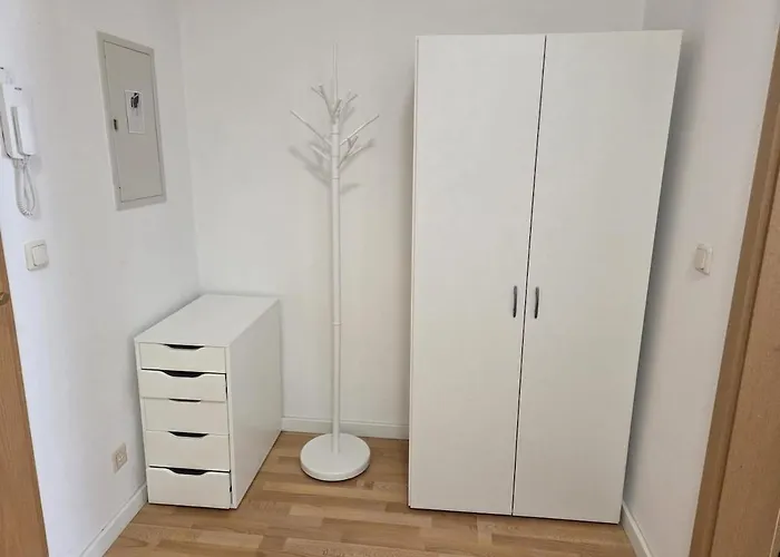 Appartement Grosse, Moderne, Helle Mit Esskueche All-in Lte Gera